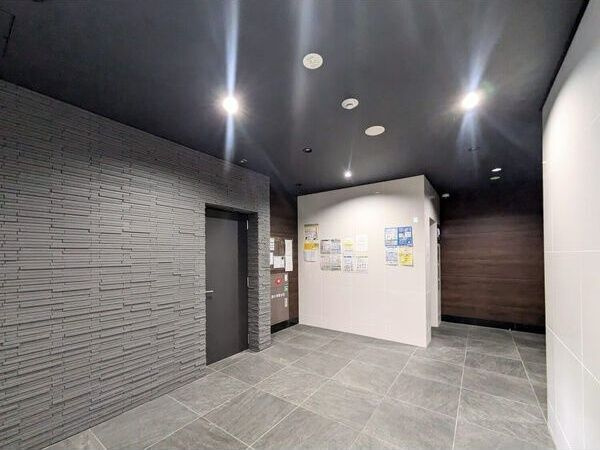 S-RESIDENCE葵のロビー