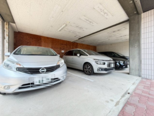 パールマンションの駐車場