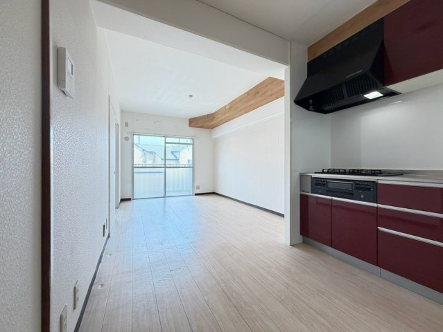 パールマンションの居間・リビング