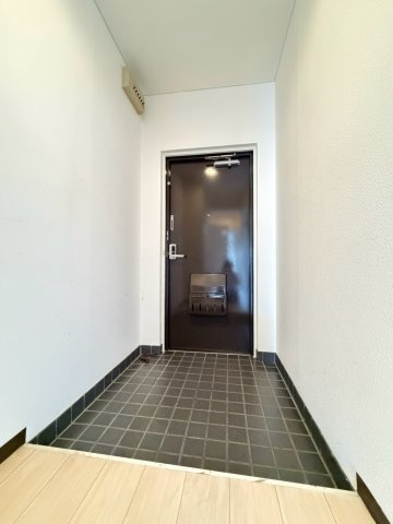 パールマンションの玄関