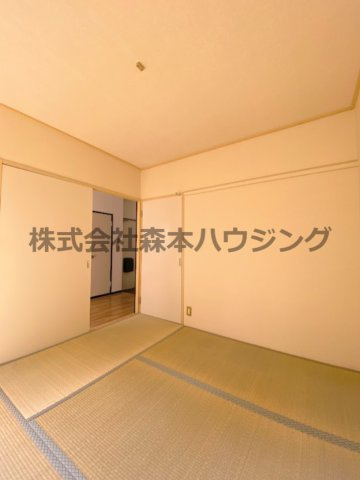 【和室】 | 　ハイツ千鶴1 | 明るい和室です