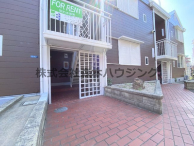 【エントランス】 | 　ハイツ千鶴1 | エントランスです