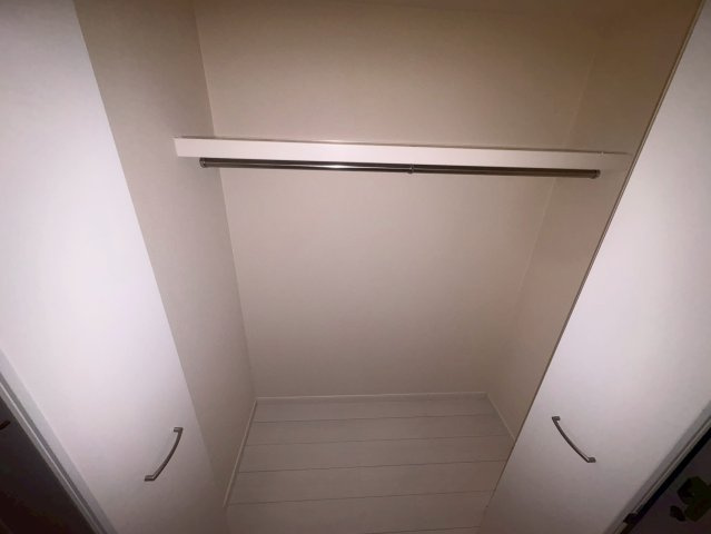 吹田市垂水町１丁目の賃貸マンションの収納