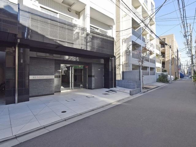 レアライズ田端のエントランス
