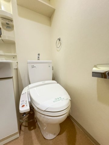 福岡市博多区住吉４丁目の賃貸マンションのトイレ
