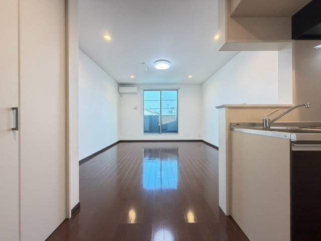 CASACALMAの洋室