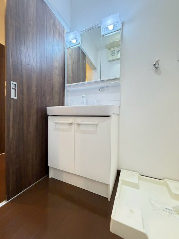 CASACALMAの洗面所