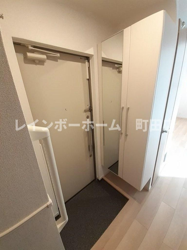 Floria１※初期費用分割あと払いサービス利用可能物件の玄関