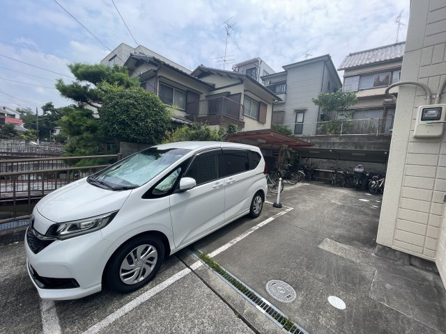 甲子園マンション２の駐車場