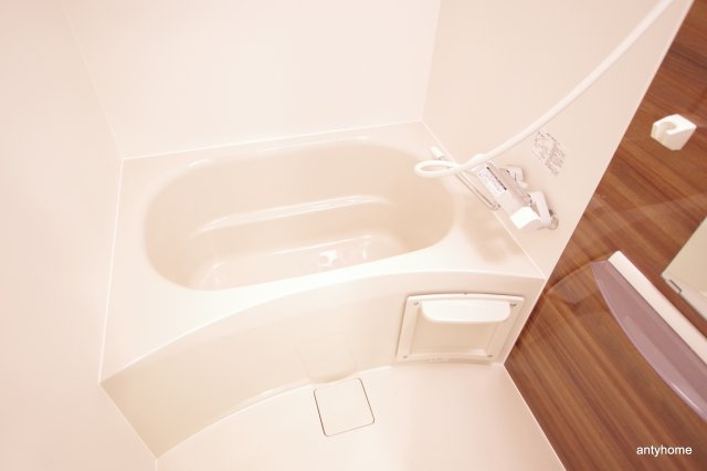 セレニテ京橋クレア　仲介手数料無料の浴室