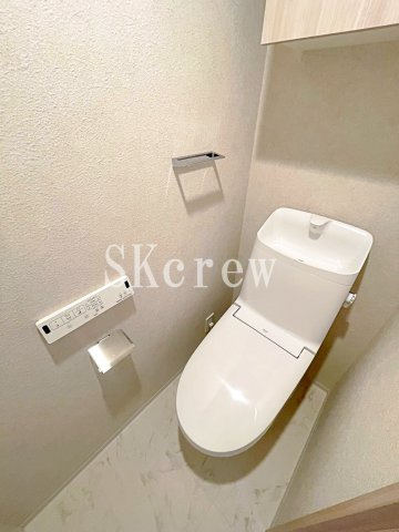 【トイレ】 | クレイシアＩＤＺ中野鷺宮 | ※同タイプの別の部屋の写真です
