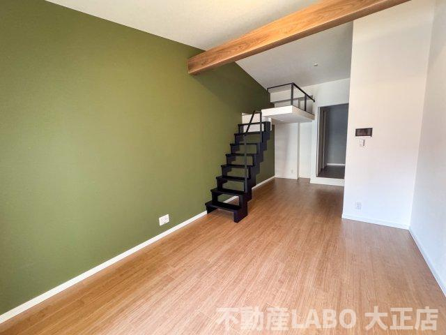 Nesta Residence 大正の居間・リビング