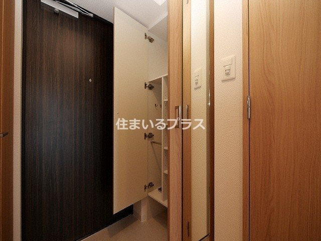 JMFレジデンス桜ノ宮の玄関