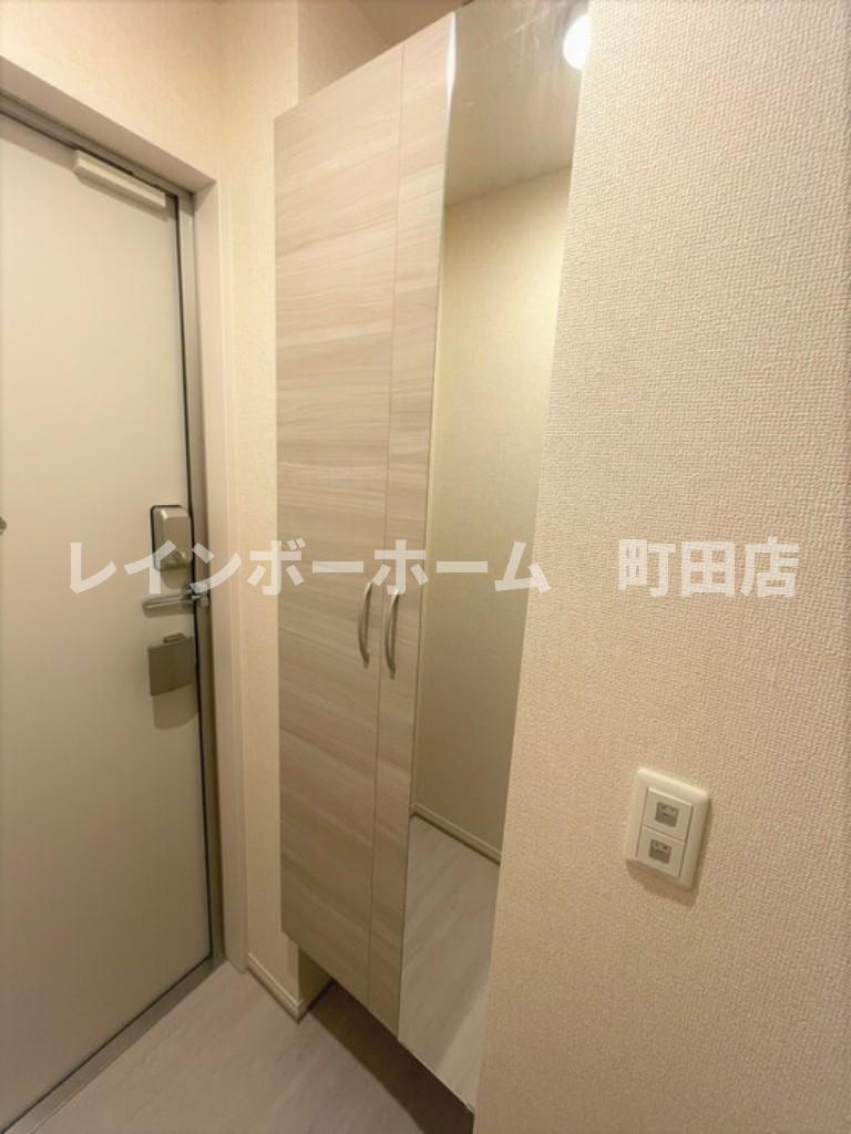 D’BLESS湘南台６丁目※初期費用分割あと払いサービス利用可能物件の玄関