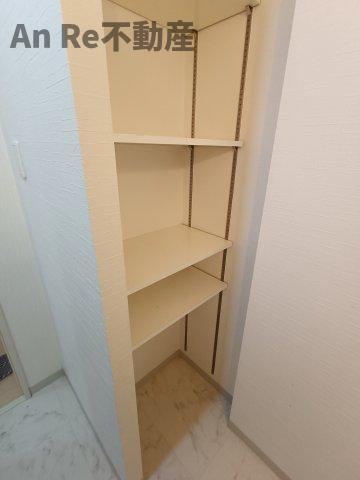 川口市東川口４丁目の賃貸マンションの収納