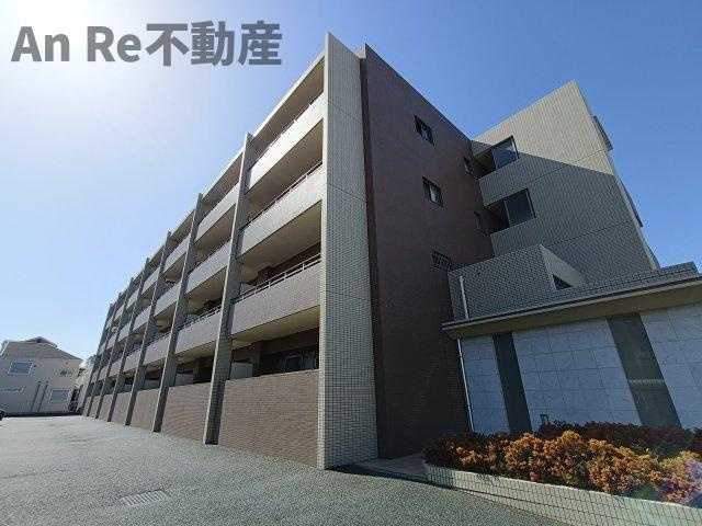 川口市東川口４丁目の賃貸マンションの外観