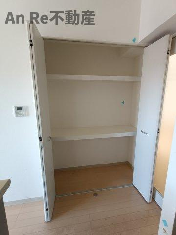 川口市東川口４丁目の賃貸マンションの収納