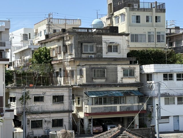 沖縄市園田の外観