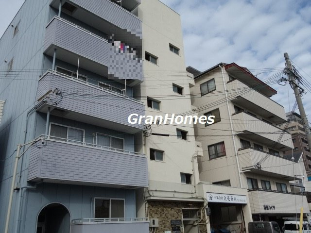 かぎ屋ビルの外観