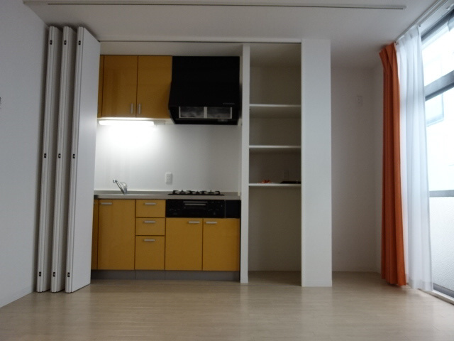 かぎ屋ビルの居間・リビング