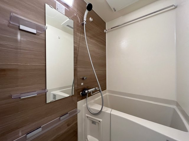 City Lux Namba South（旧ラグゼナなんば南）の浴室