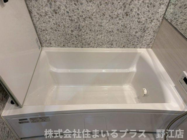 アプリーレ大阪城北の浴室