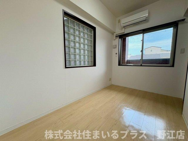 プレジオ都島の洋室