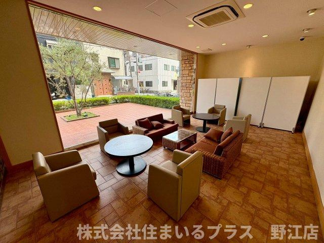 プレジオ都島のロビー