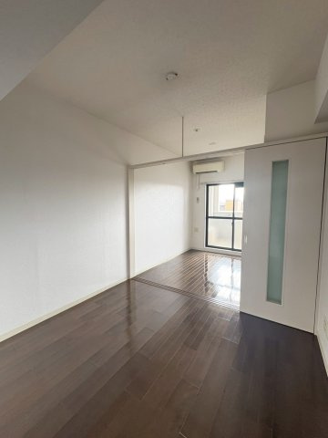 福岡市博多区住吉５丁目の賃貸マンションの居間・リビング