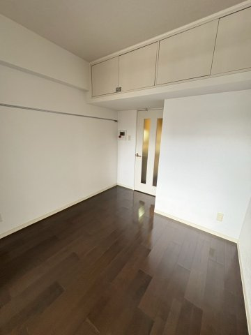 福岡市博多区住吉５丁目の賃貸マンションの居間・リビング