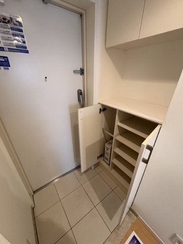 新品家具付きマンション築地13(KaGood東京)の玄関