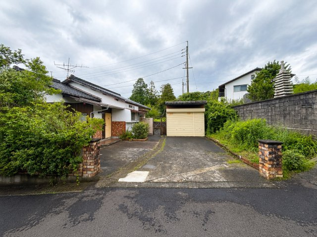 宮野上一戸建ての駐車場
