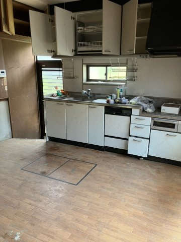 足利市小俣町中古戸建のキッチン
