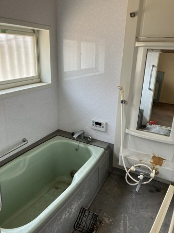 足利市小俣町中古戸建の浴室
