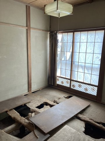 足利市小俣町中古戸建の洋室