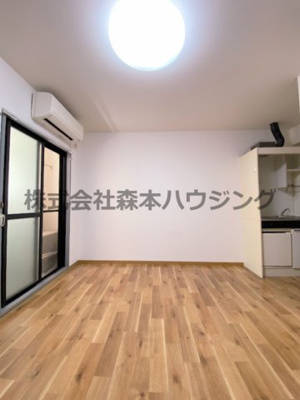 【洋室】 | 　リベルテ古川橋 | 落ち着いた色調の洋室です