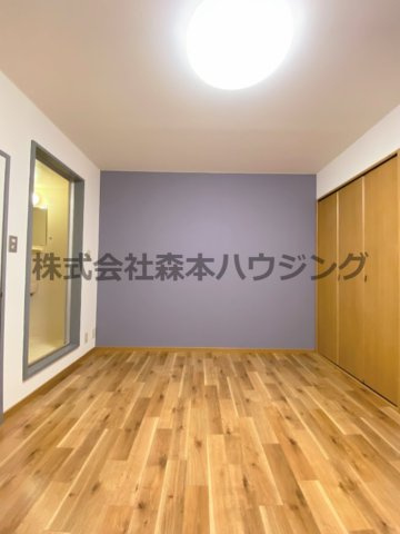 【洋室】 | 　リベルテ古川橋 | 広々とした洋室です