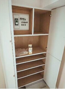 プレステージ西谷の玄関