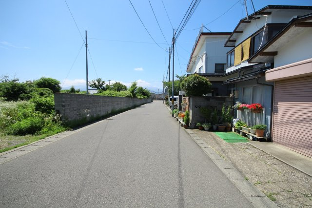 【前面道路含む現地写真】 | 米沢市西大通１丁目　売地