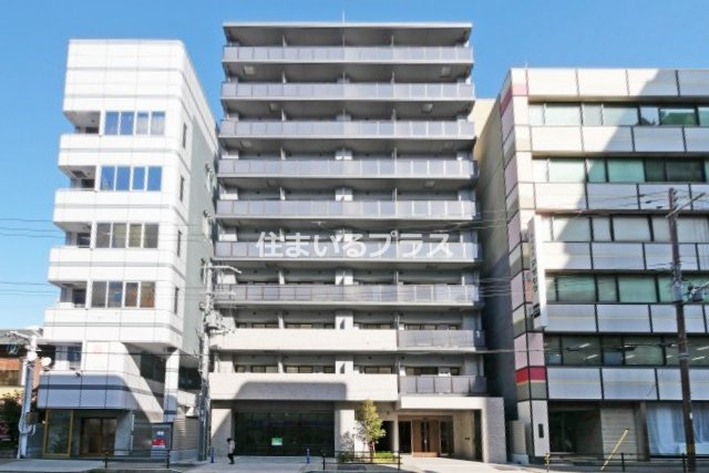 コンフォリア・リヴ京橋の外観