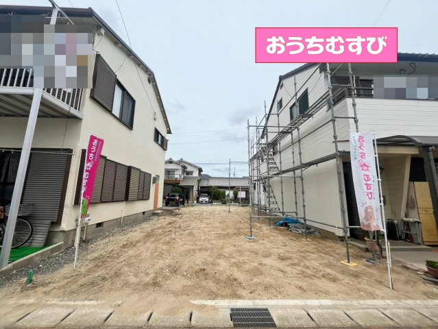春日井市上条町8期(全1棟)の前面道路含む現地写真