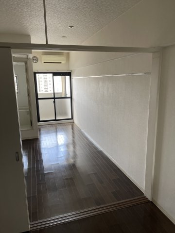 福岡市博多区住吉５丁目の賃貸マンションの居間・リビング