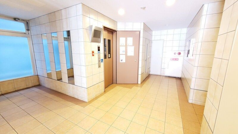 ドミール桜川IIのロビー