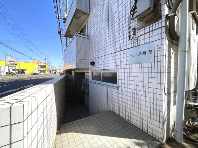 ベルデ所沢のエントランス