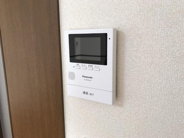 舞瑠夢の内装|カメラ付インターホン