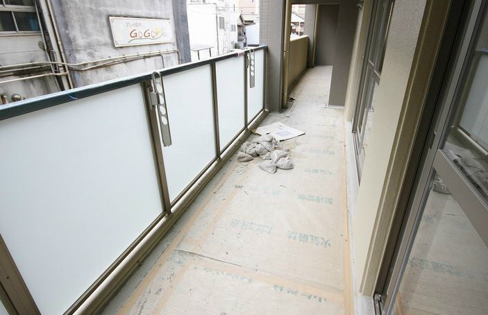 ラトゥール代官町のバルコニー