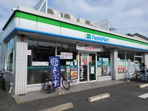 Ｐｉｓｏ　小本の周辺|ファミリーマートまで300m