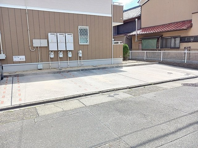 Ｄｉａ　Ｃｒａｎｅ　榮の駐車場