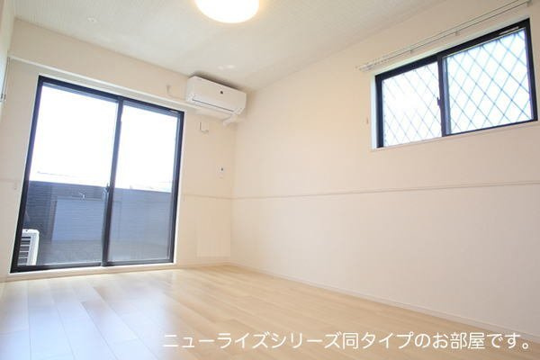 ジュネス・クレアの居間・リビング