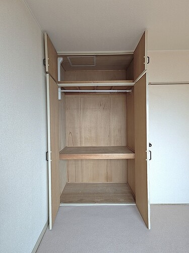 ライオンズマンション尾頭橋の収納|西側洋室の収納